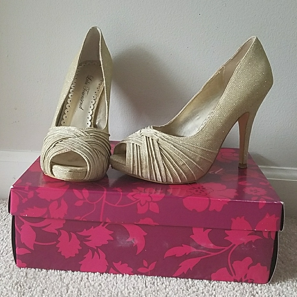 Lulu Townsend Platinum Gold Heels